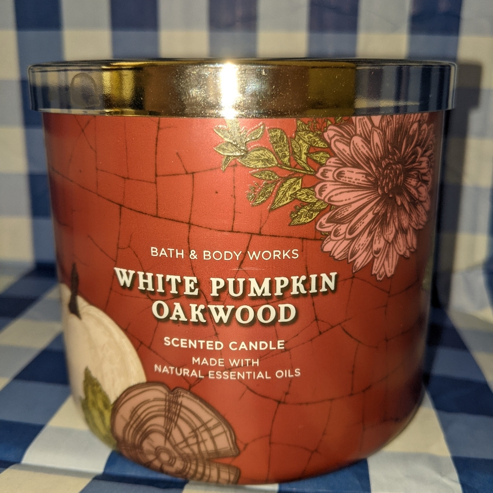 Bath and Body Works White Pumpkin Oakwood Candle